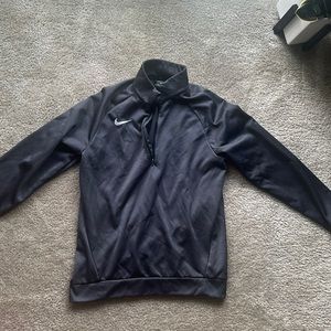 Brand new never worn Nike Mens pull over